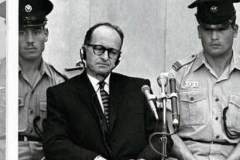 Eichmann nel corso del suo processo in Israele - Immagine utilizzata per uso di critica o di discussione ex articolo 70 comma 1 della legge 22 aprile 1941 n. 633, fonte Internet